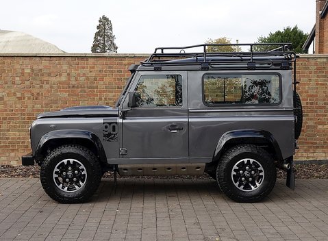 Land Rover 90 Adventure 11