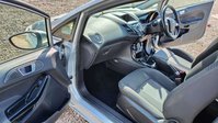 Ford Fiesta 1.0T EcoBoost Zetec Euro 5 (s/s) 3dr 9