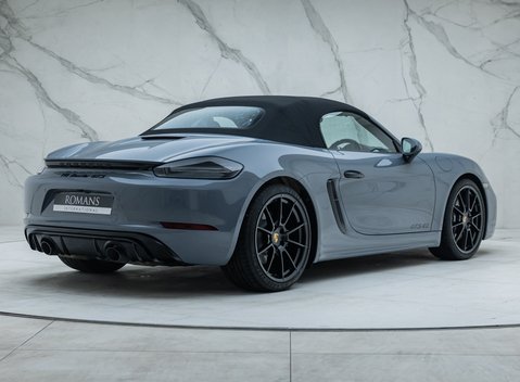 Porsche 718 BOXSTER GTS PDK 9