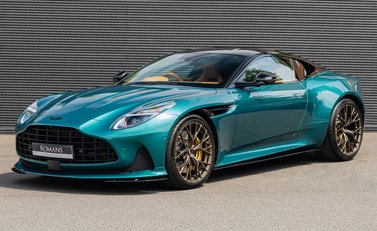 Aston Martin DB12 V8 2