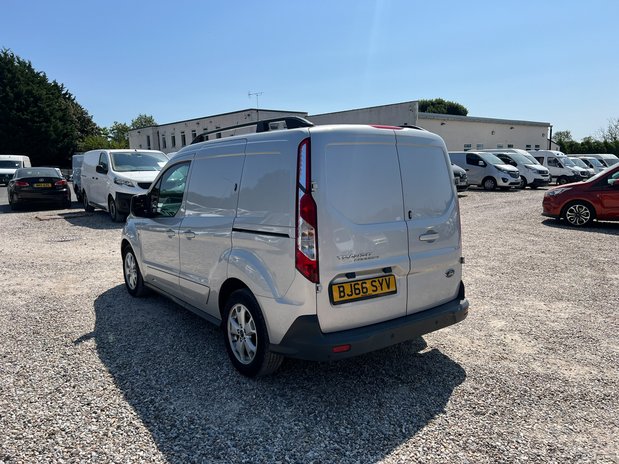 Ford Transit Connect AUTO SWB L1H1 Low Roof Limited Air Con Alloys Sensors EURO 6 NO VAT 8