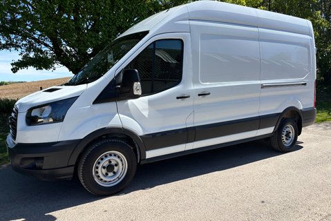 Ford Transit 350 Fwd L3 H3 130ps Panel Van - Air Con / Rear Camera 1