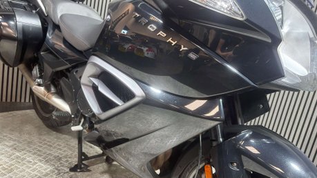 Triumph Trophy 1200 SE 2015 42K FULLY KITTED TOURER MOT COMES SERVICED WARRANTY 43