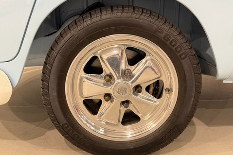 Volkswagen Transporter CARAVAN 34