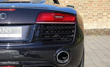 Audi R8 V10 Spyder 14