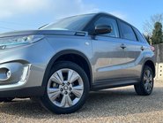 Suzuki Vitara SZ-T MHEV 15