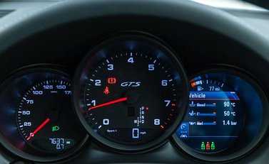 Porsche Macan GTS 18