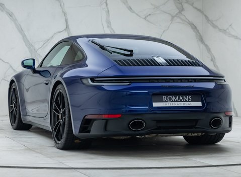 Porsche 911 Carrera GTS (992) 8