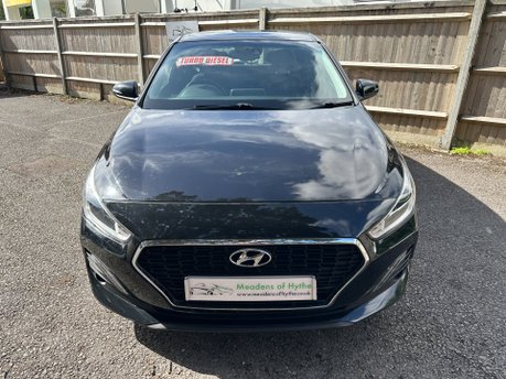 Hyundai i30 1.6 CRDI SE NAV 5 Dr 9