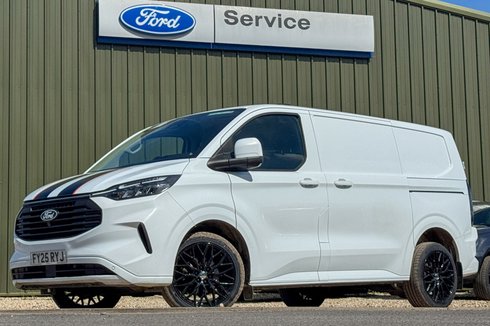 Ford Transit Custom SWB L1H1 Low Roof Limited 280 Air Con Alloys Cam Sensors EURO 6