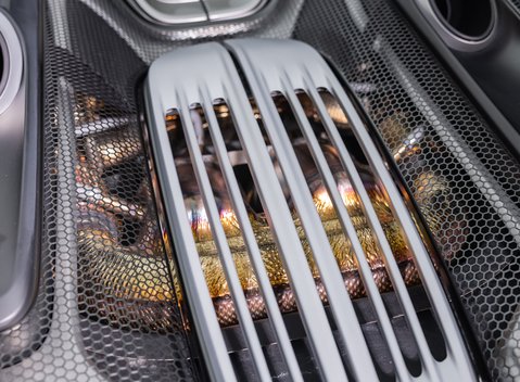 Porsche 918 Spyder 64