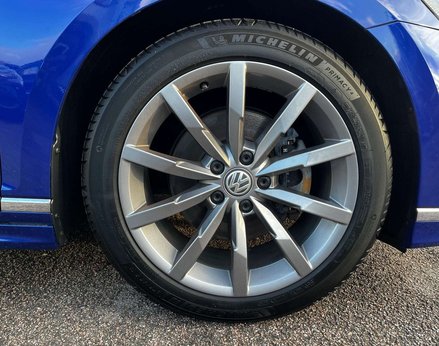 Volkswagen Passat 1.5 Passat R-Line TSi Evo 5dr 15