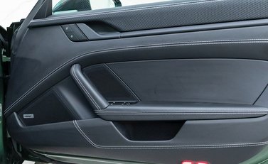 Porsche 911 (992) GT3 Touring 19