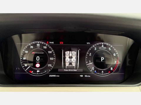 Land Rover Range Rover Velar 3.0 Range Rover Velar R-Dynamic HSE P380 Auto 4WD 5dr 41