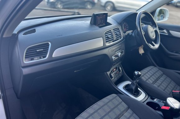 Audi Q3 2.0 TDI SE 30