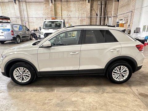 Volkswagen T-Roc LIFE TSI DSG 9