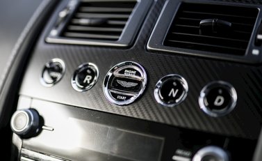 Aston Martin V12 Vantage S 18