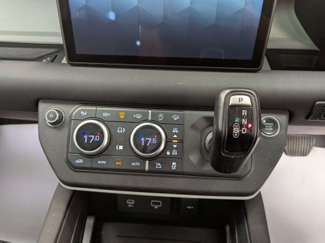 Land Rover Defender 3.0 Defender XS Edition MHEV Auto 4WD 5dr 62