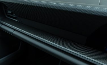 Porsche 911 GT3 TOURING (992) 24