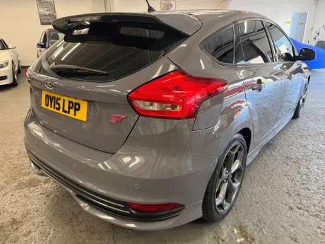Ford Focus 2.0T EcoBoost ST-3 Hatchback 5dr Petrol Manual Euro 6 (s/s) (250 ps) 8