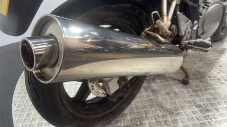 Suzuki Bandit 600 GSF 2003 43K PROJECT BIKE SPARES OR REPAIR FAIRED MODEL 600CC 9