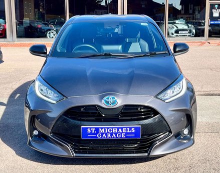 Toyota Yaris 1.5 Yaris Dynamic HEV CVT 5dr 5