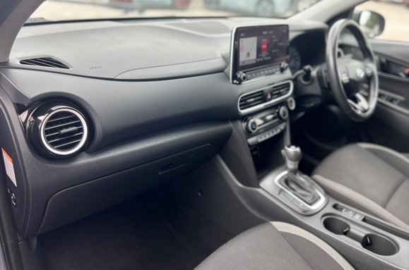 Hyundai KONA 1.6 h GDI PREMIUM AUTO PETROL HYBRID 31