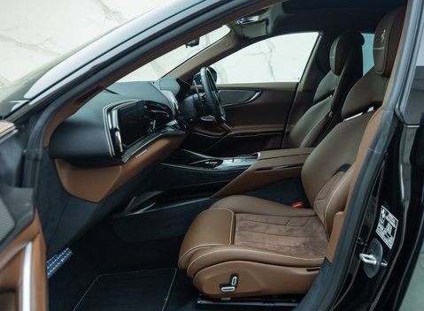 Ferrari Purosangue 21