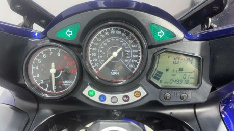Yamaha FJR1300 2005 49K FULL LUGGAGE NEW MOT NEW TYRES SERVICED 10