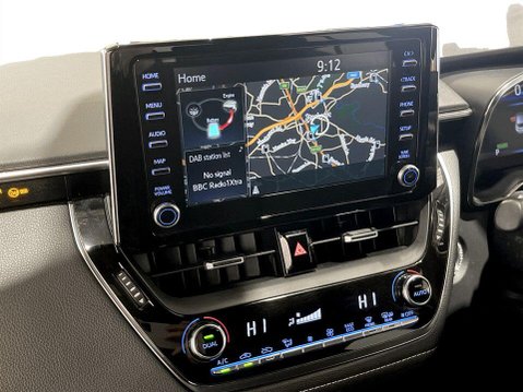 Toyota Corolla 1.8 VVT-h Design Hatchback 5dr Petrol Hybrid CVT Euro 6 (s/s) (122 ps) Air 16