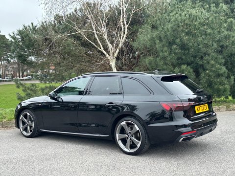 Audi A4 2.0 TDI 35 Black Edition S Tronic Euro 6 (s/s) 5dr 28