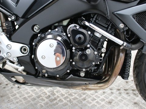 Suzuki GSX1300 B-King GSX 1300 34