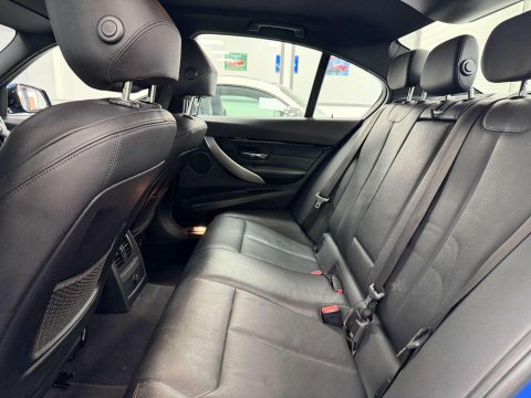 BMW 3 Series 2.0 330e 7.6kWh M Sport Saloon 4dr Petrol Plug-in Hybrid Auto Euro 6 (s/s) 40