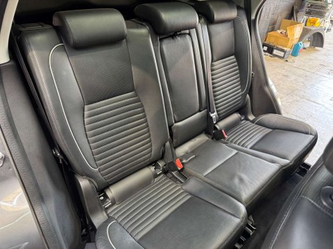 Land Rover Discovery Sport 2.0 Discovery Sport Dynamic Luxury HSE SD4 Auto 4WD 5dr 56