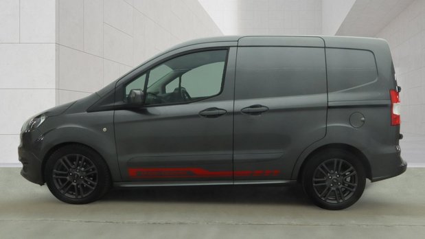 Ford Transit Courier SWB L1H1 Low Roof Sport Air Con Alloys EURO 6 NO VAT 7