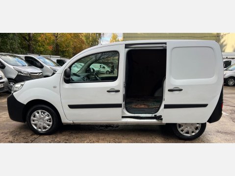 Renault Kangoo 1.5 dCi ML19 Business Panel Van 5dr Diesel Manual MWB Euro 5 (75 ps) 26