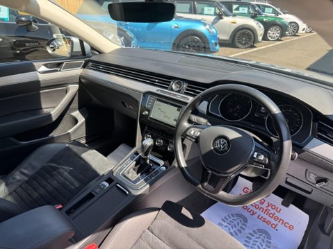 Volkswagen Passat GT TDI BLUEMOTION TECHNOLOGY DSG 47