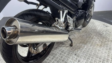 Suzuki Bandit 650 GSF 2006 9K GOOD LOOKING PROJECT BIKE / BARN FIND NAKED 650CC A2 17