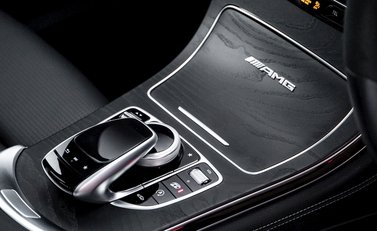 Mercedes-Benz GLC 63 S 4Matic 21