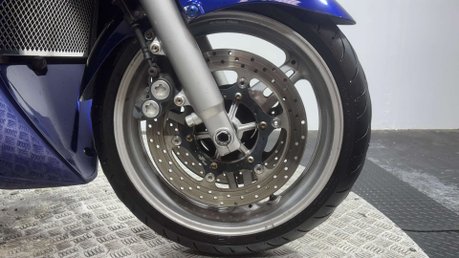 Yamaha FJR1300 2005 49K FULL LUGGAGE NEW MOT NEW TYRES SERVICED 50