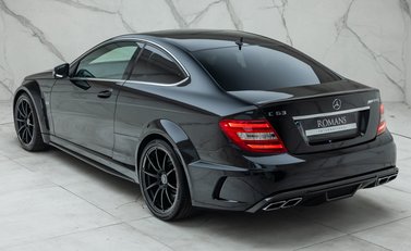 Mercedes-Benz C63 AMG Black Series 12