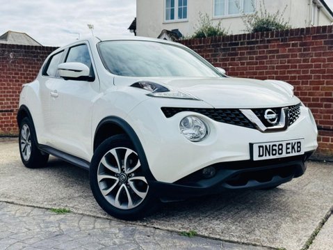 Nissan Juke 1.6 Tekna SUV 5dr Petrol XTRON Euro 6 (117 ps) 1