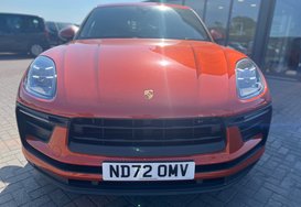 Porsche Macan PDK 10