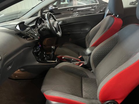 Ford Fiesta 1.0T EcoBoost Zetec S Euro 6 (s/s) 3dr 17