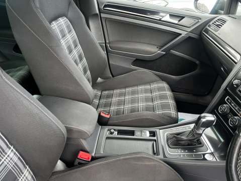 Volkswagen Golf 2.0 Golf GTD TDI Semi-Auto 5dr 38