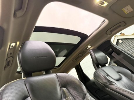 Volvo XC60 2.0 D5 PowerPulse Inscription Auto AWD Euro 6 (s/s) 5dr 3