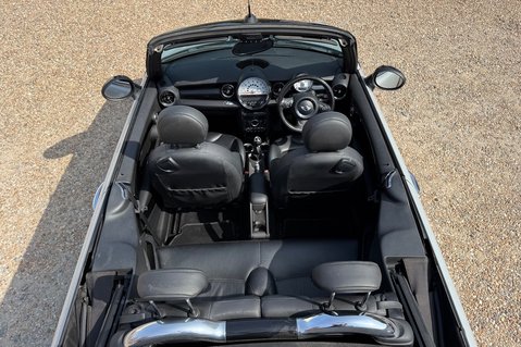Mini Convertible COOPER SOHO.. CONVERTIBLE.. 11 SERVICES.. FULL LEATHER..A/C..CRUISE CONTROL 3