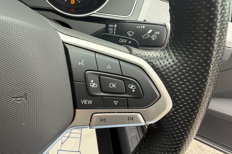 Volkswagen Passat GTE DSG - VAT Q - 1 OWNER - PLUG IN HYBRID - 3 IN STOCK 37