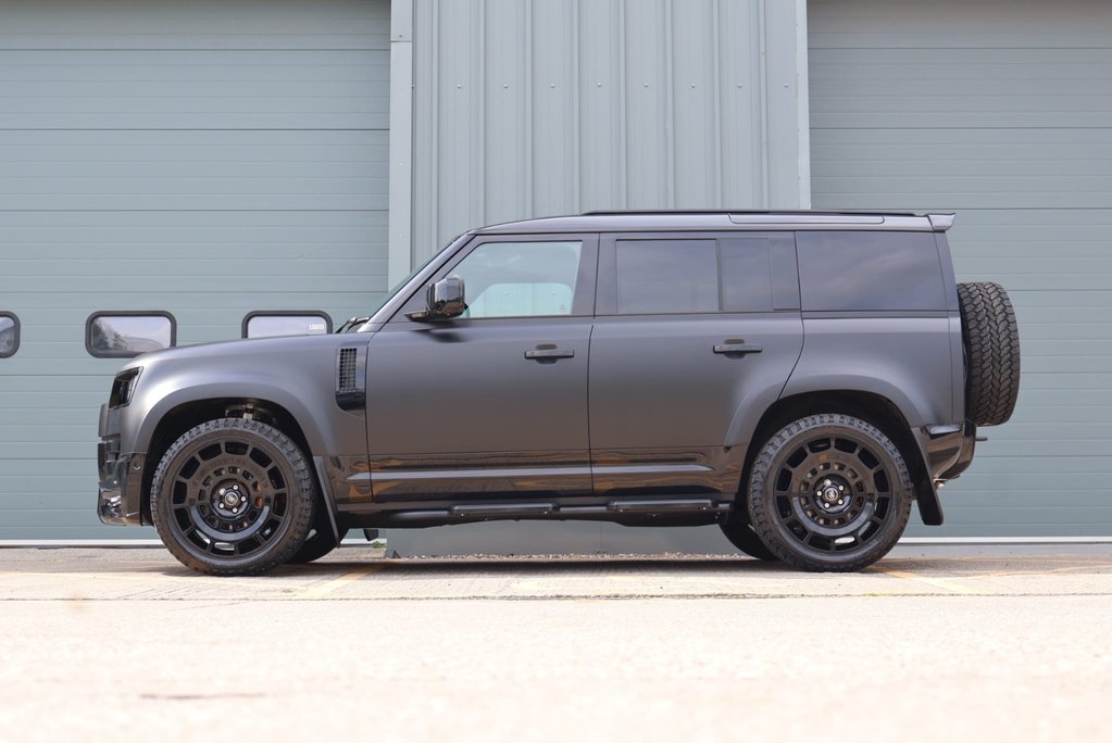 Land Rover Defender 110 2026 HARD TOP X-DYNAMIC HSE D350 STYLED BY SEEKER WITH PPF AND REAR SEATS  9