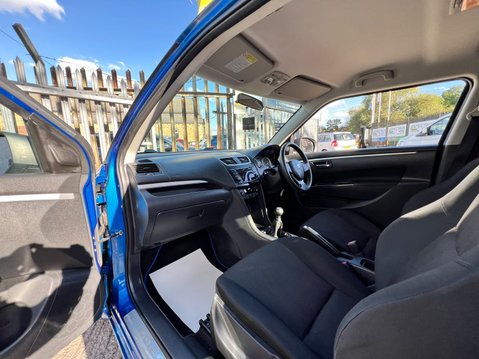 Suzuki Swift SZ4 44